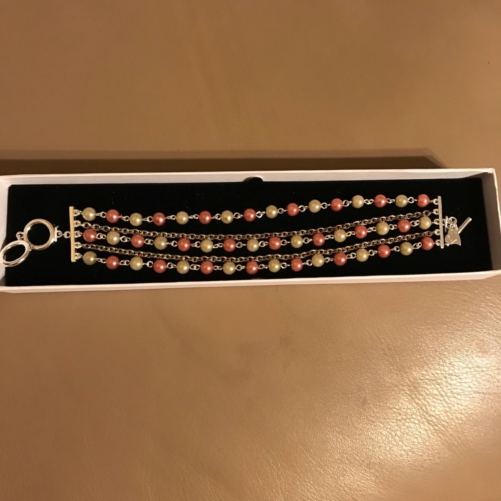 Pastel pearl beaded bracelet